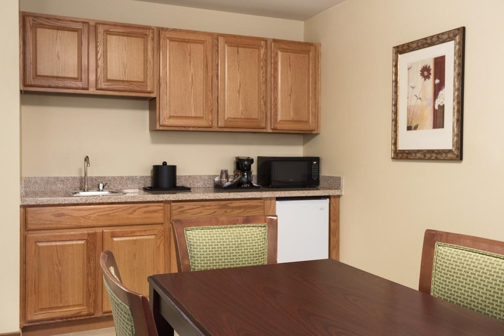 Holiday Inn & Suites Barstow by IHG - photo 14