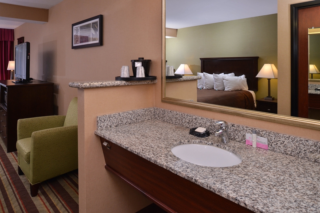 Best Western Wilsonville Inn & Suites - photo 14