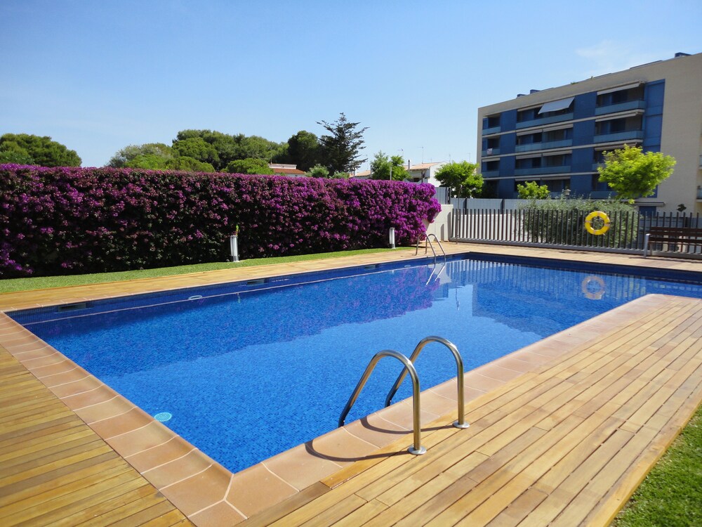 Spai B 4 1 — hotel in Torredembarra