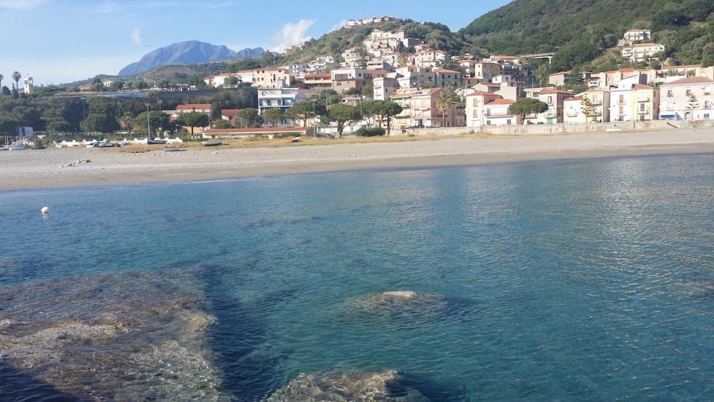 B&B Villa Betta — 4-Star Luxury Hotel in Bonifati, Italy