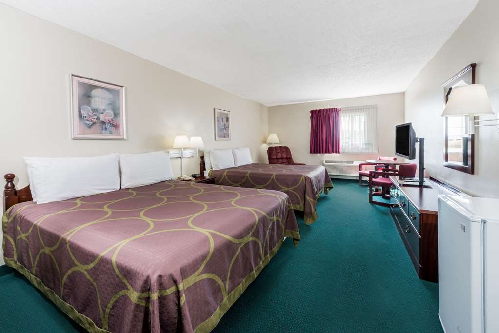 Super 8 by Wyndham Jerseyville - photo 5