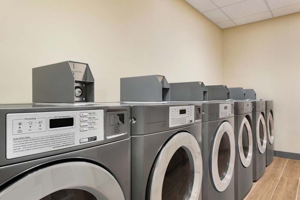 TownePlace Suites by Marriott Dubuque Downtown - photo 12