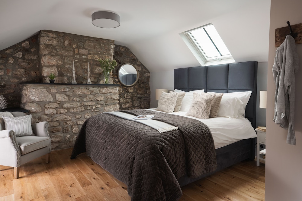 Lower Mill 3 Bedroom 5 Retreat Llangennith — 4-Star Luxury Hotel in Swansea, United Kingdom