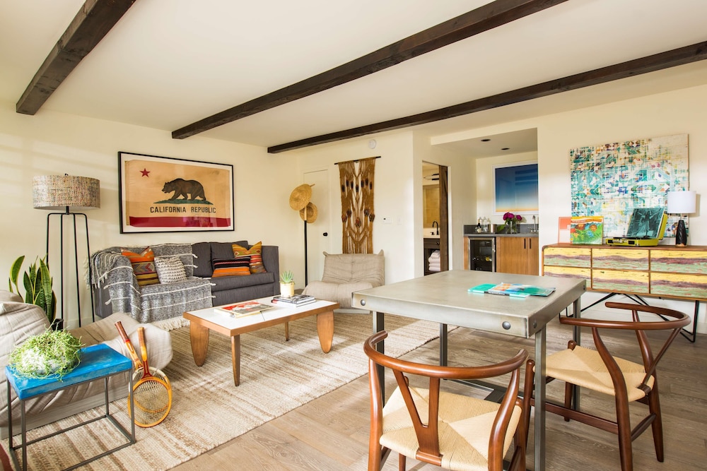 The Leta Santa Barbara Goleta Tapestry Collection by Hilton - photo 22