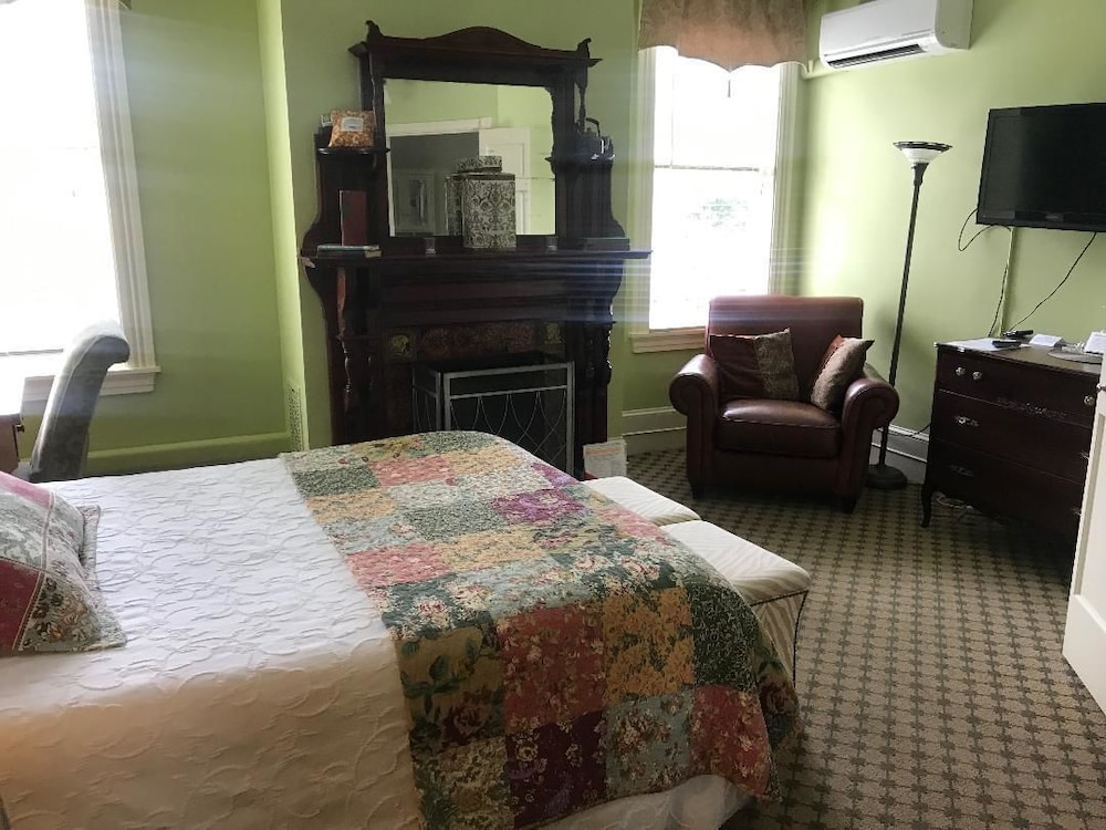 Vandiver Inn - photo 50