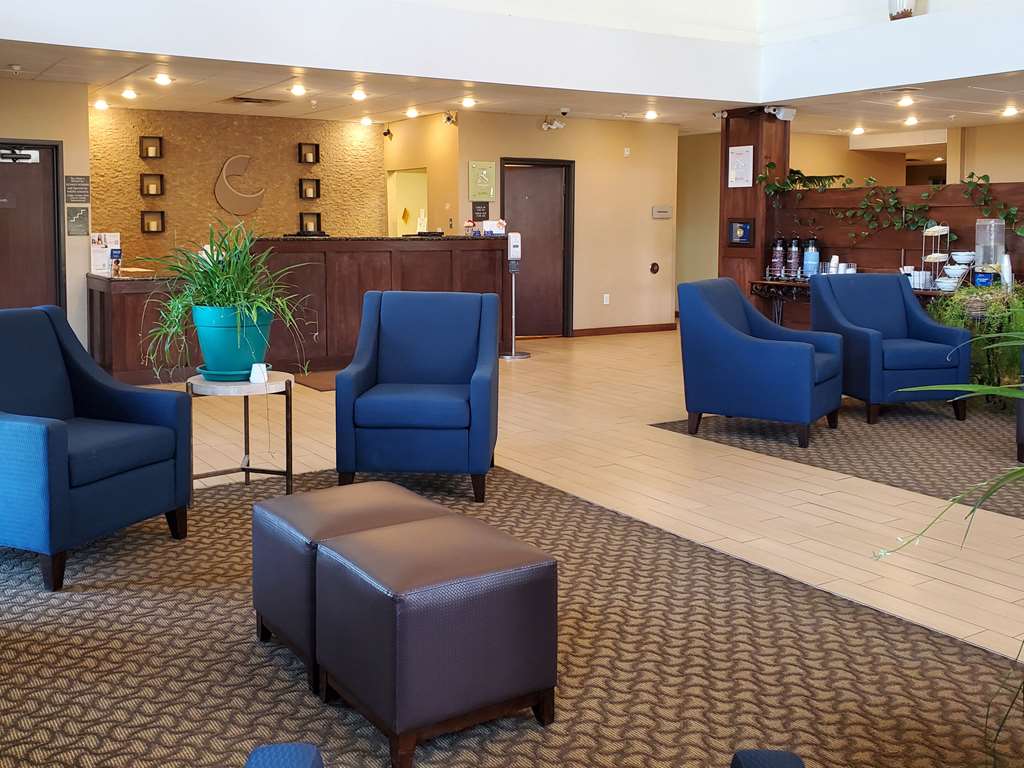 Comfort Suites Farmington - photo 7