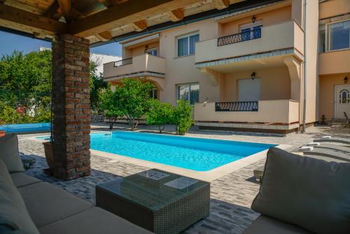 Apartments Juric — 4-Star Luxury Hotel in Rab, Croatia