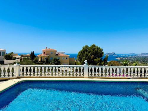 Villa Mar y Sol Salco la Cumbre — 4-Star Luxury Hotel in Benitachell, Spain