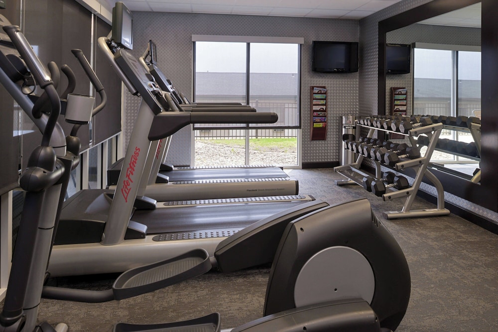Fairfield Inn & Suites Cedar Rapids - photo 37