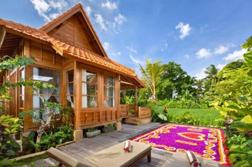 Prameswara 1 BR Wooden Private Pool Villa — 4-Star Luxury Hotel in Ubud, Indonesia
