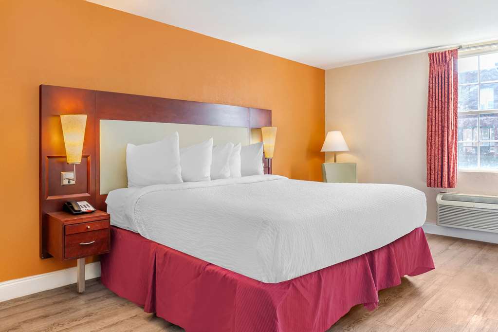 Days Inn & Suites by Wyndham Rocky Mount Golden East - photo 49