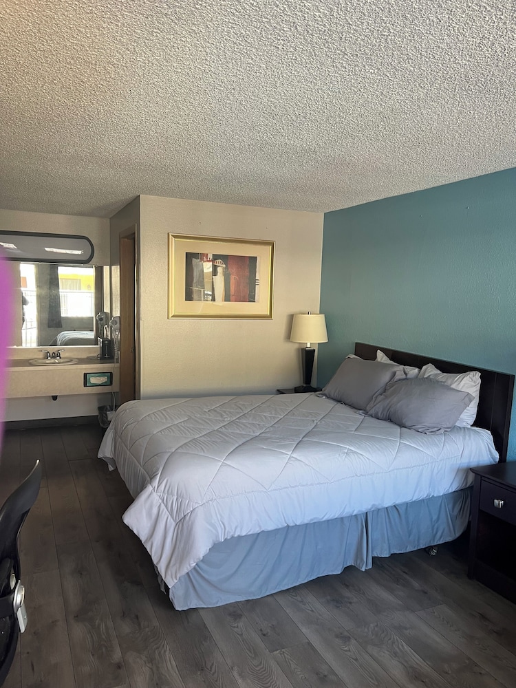 FairBridge Inn Express Tukwila - photo 12