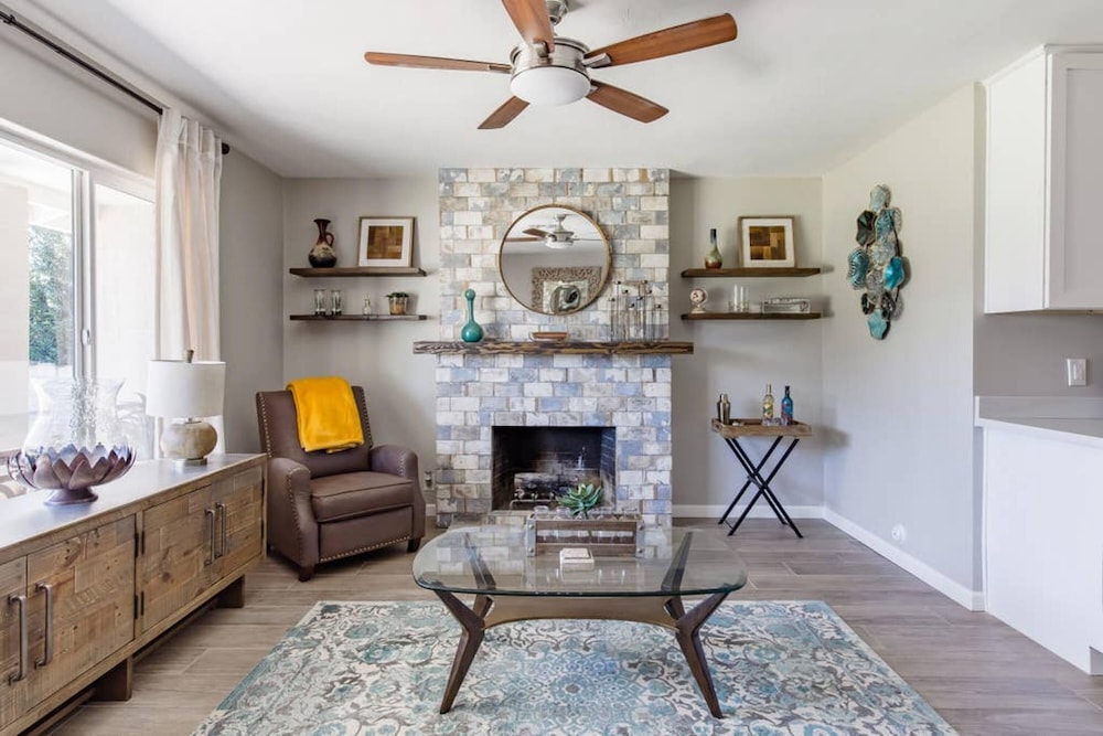 Casa del Sol Stylish Oasis Office Firepit BBQ — 4-Star Luxury Hotel in Phoenix, United States