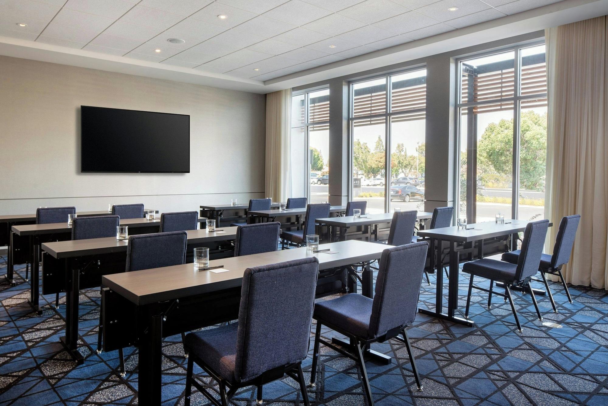 Courtyard by Marriott Fresno Clovis - photo 27