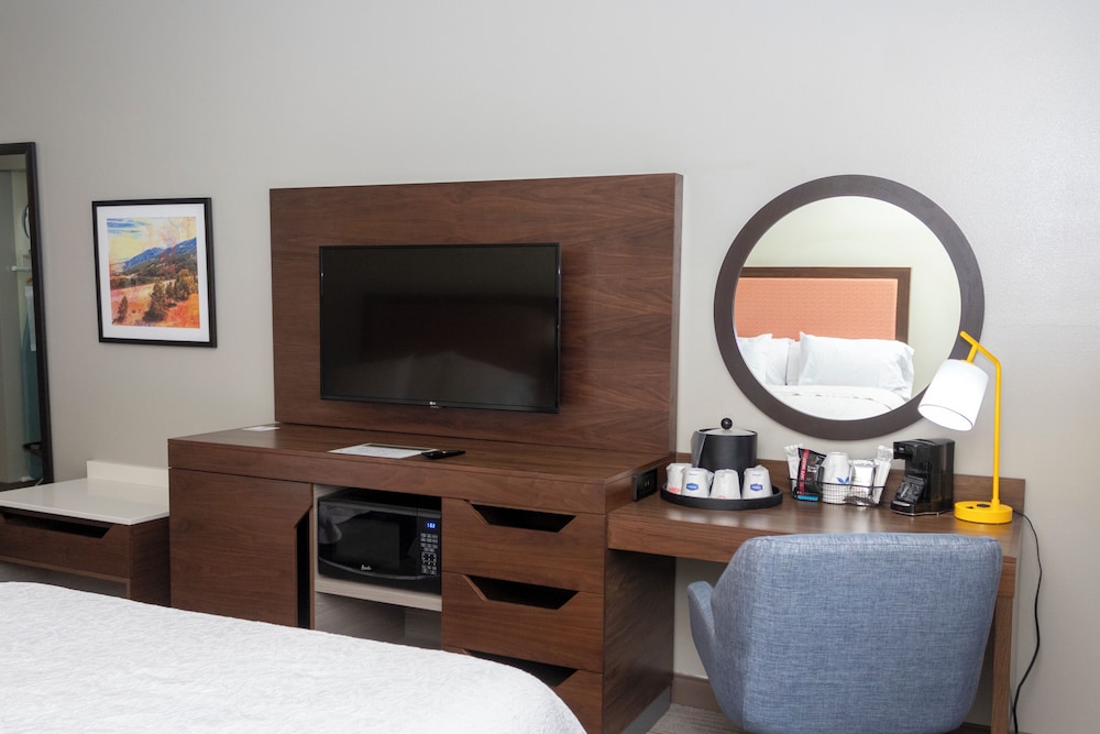 Hampton Inn & Suites Riverton - photo 29