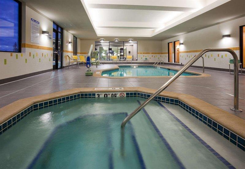 Fairfield Inn & Suites by Marriott St. Paul Northeast - photo 5