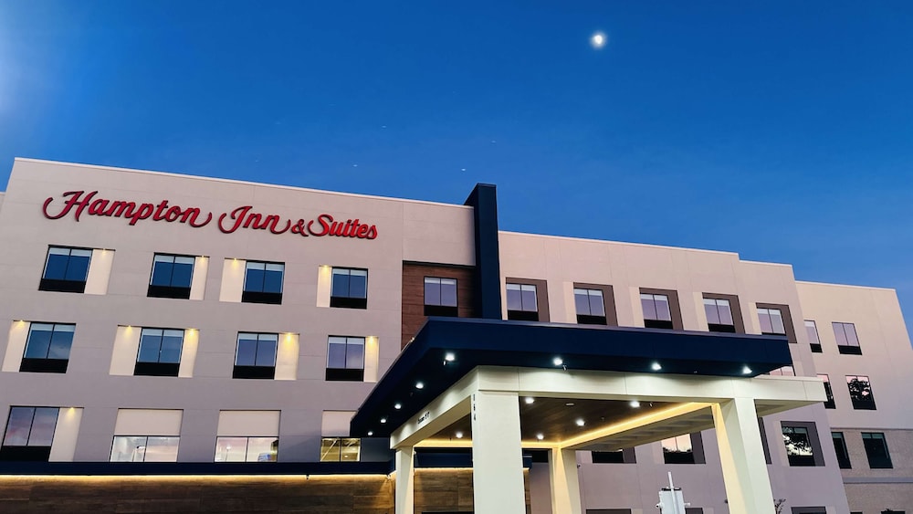 Hampton Inn & Suites Weatherford - photo 109