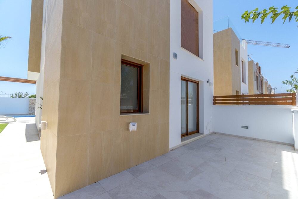 Espanhouse Tekla — 4-Star Luxury Hotel in Pilar De La Horadada, Spain
