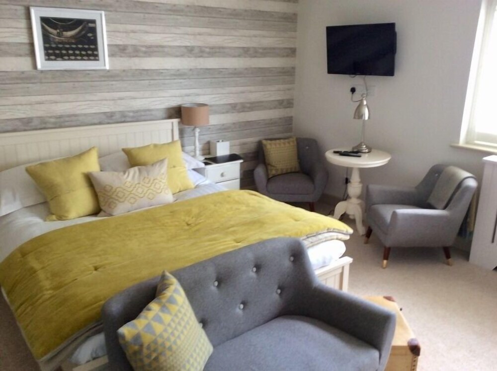 The Beach House — 4-Star Luxury Hotel in Chichester, United Kingdom