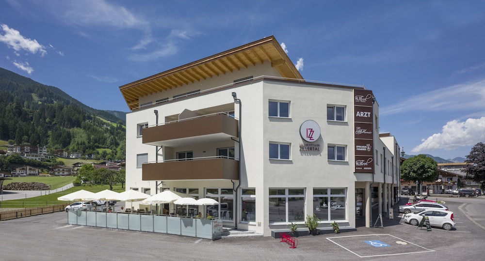 Aparthotel Alptirol — Kaltenbach
