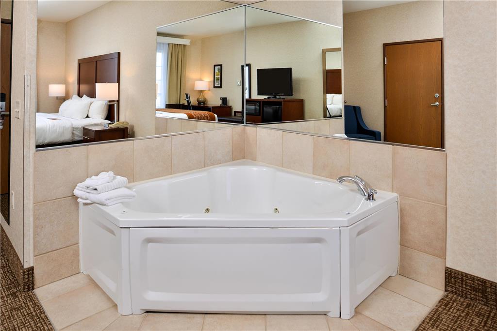 Comfort Inn & Suites Madison North - photo 6