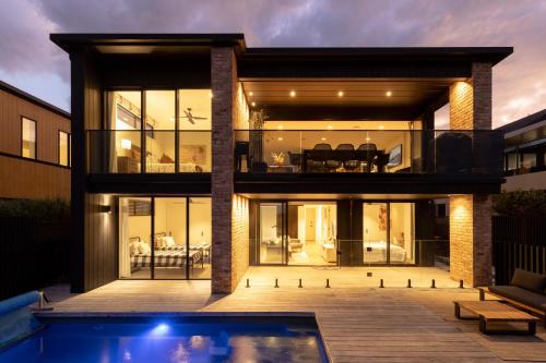 Luxury Escape with ocean views. — 4-Star Luxury Hotel in Tauranga, New Zealand