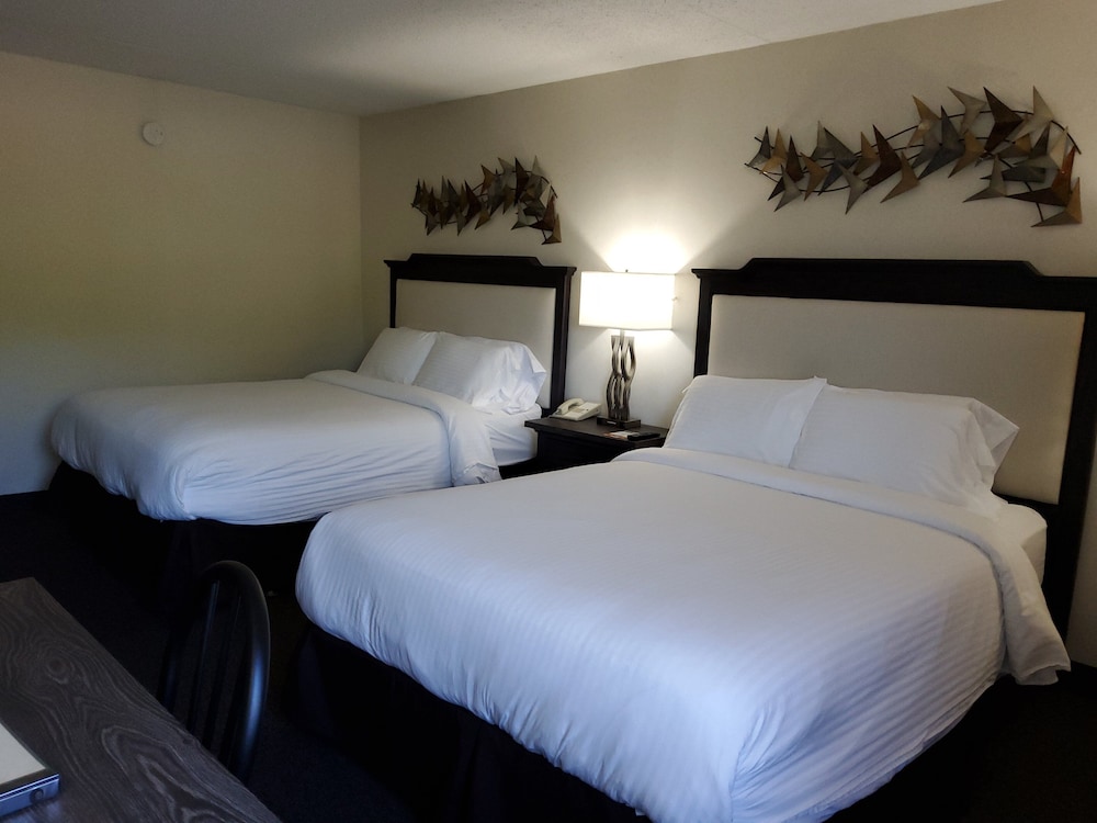 Klopfenstein Inn and Suites - photo 7