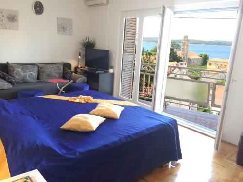 Apartment ELENA 40 m2 with beautiful wide sea views 3 stars — 4-Star Luxury Hotel in Hvar, Croatia