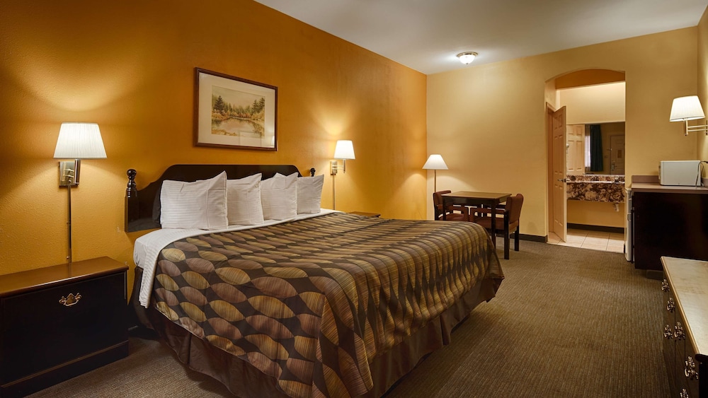 SureStay Hotel By Best Western Mission - photo 6