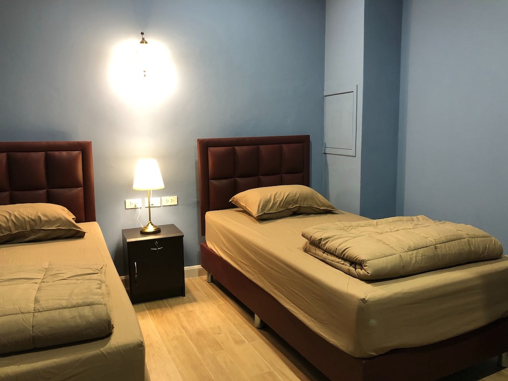 Mangkon Hostel
