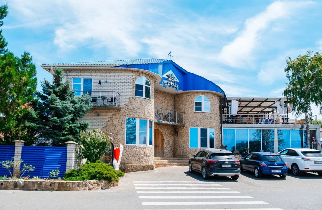 Shturval Hotel — hotel in Sennoy