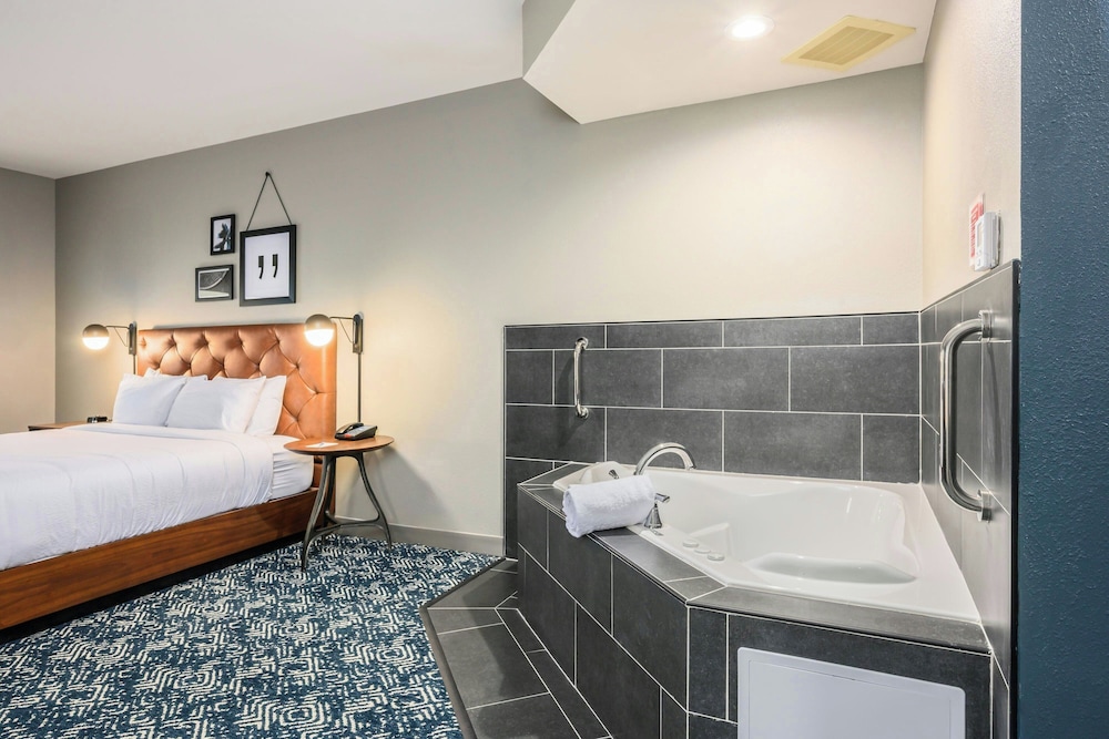 Four Points by Sheraton Bedford Manchester Airport - photo 30