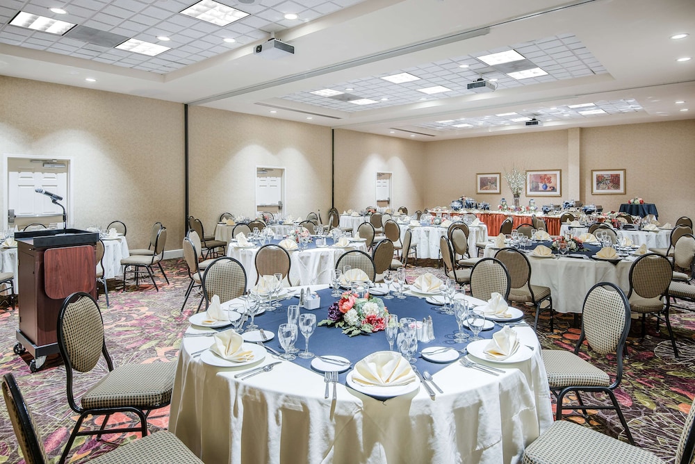 Hilton Garden Inn Florence - photo 21