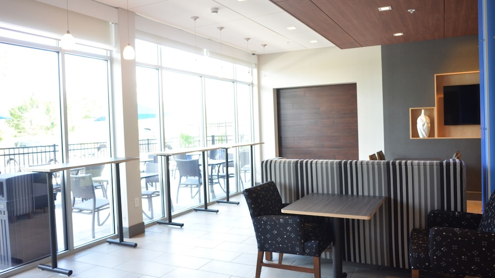 Holiday Inn Express & Suites Jacksonville W I295 and I10 by IHG - photo 34