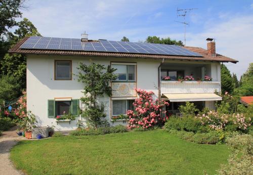 Ferienwohnung Wallner — 4-Star Luxury Hotel in Prien Am Chiemsee, Germany