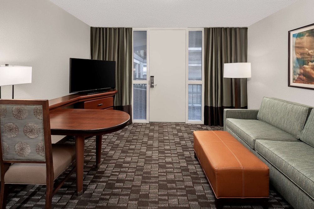 Embassy Suites by Hilton Nashville Airport - photo 15