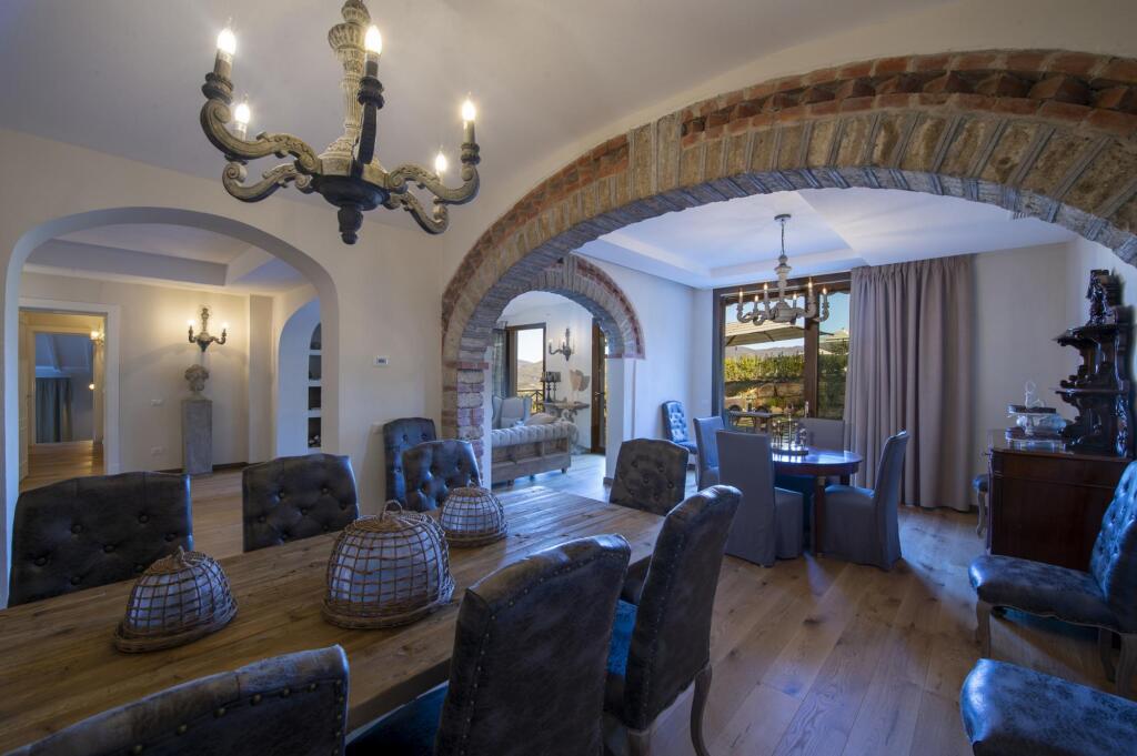 Amore Rentals Ville Il Paradiso — 4-Star Luxury Hotel in Panzano In Chianti, Italy
