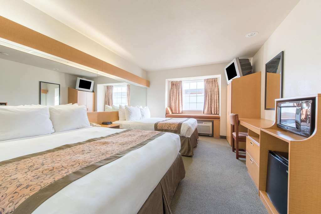 Microtel Inn & Suites by Wyndham Altus - photo 11