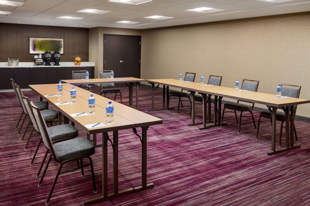 Courtyard by Marriott Roseville - photo 40