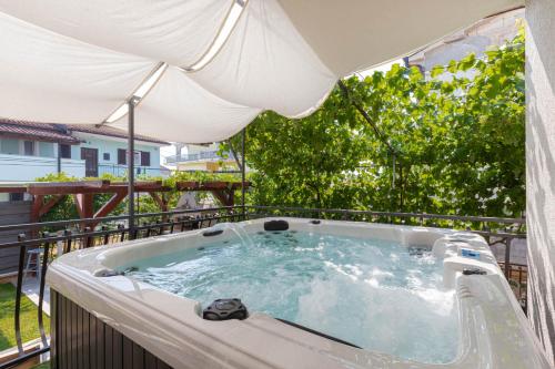 Cukerina apartment with Whirpool & Sauna — 4-Star Luxury Hotel in Porec, Croatia