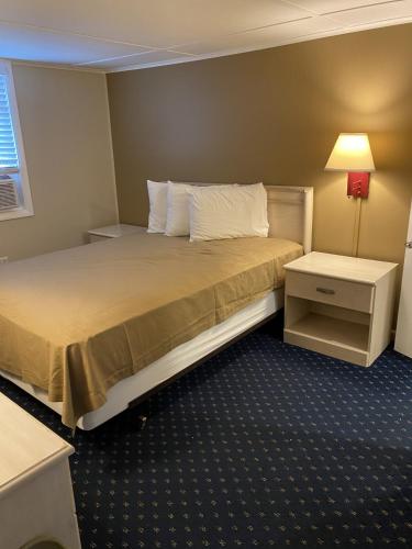 The Admiral Hotel Motel - photo 207