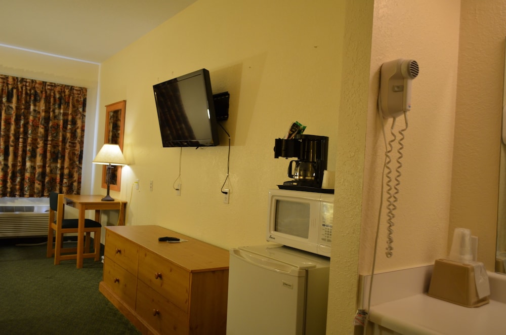 Booneslick Lodge of Neosho - photo 36