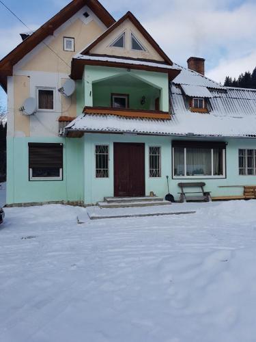 Sonechko - carbon neutral hotel in Nadvirna
