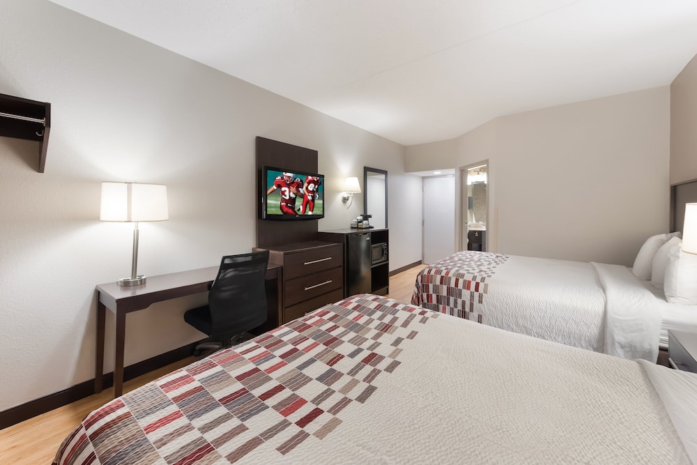 Red Roof Inn & Suites Columbus West Broad - photo 9