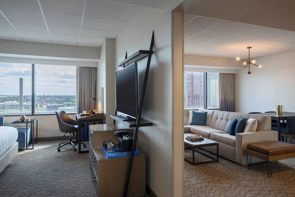 Renaissance Toledo Downtown Hotel - photo 25