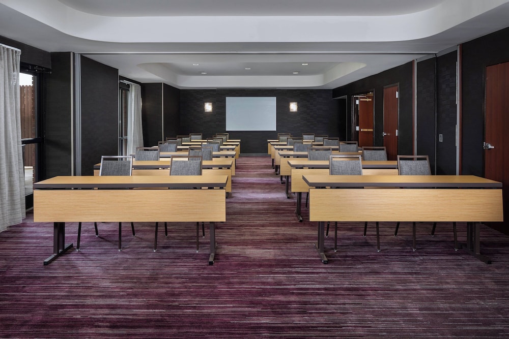 Courtyard by Marriott Anniston Oxford - photo 22