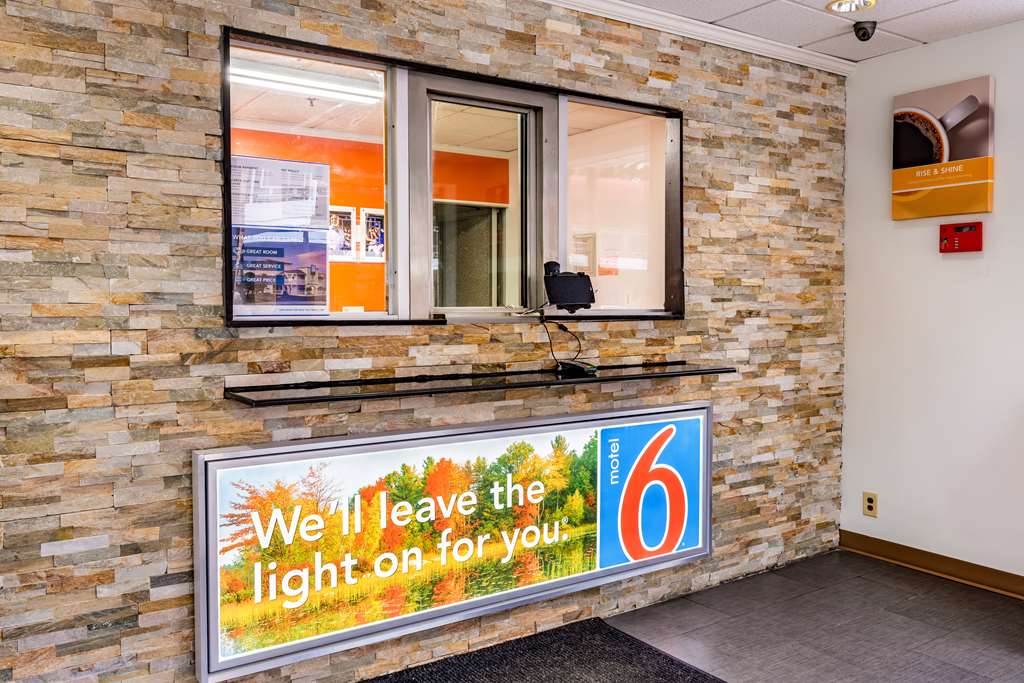 Motel 6 Elmsford NY White Plains - photo 23