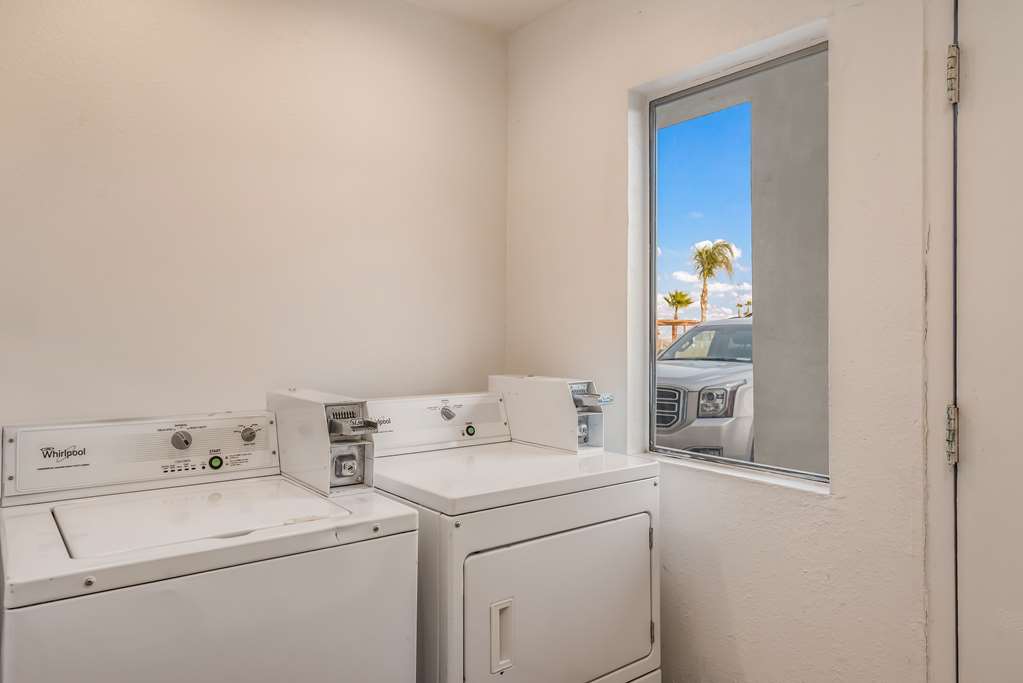 Motel 6 Westley CA - photo 26