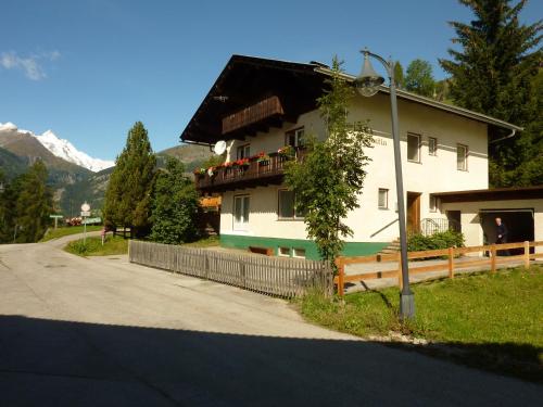 Haus Valentin — 4-Star Luxury Hotel in Heiligenblut, Austria
