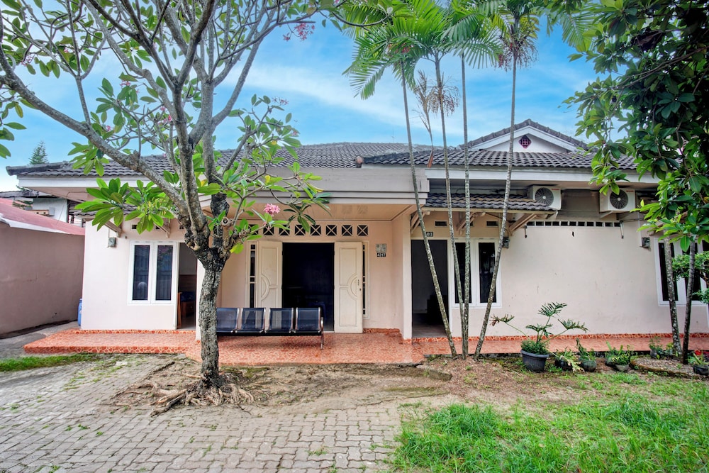 Hotel O Twin Kostel in Palembang, Indonesia